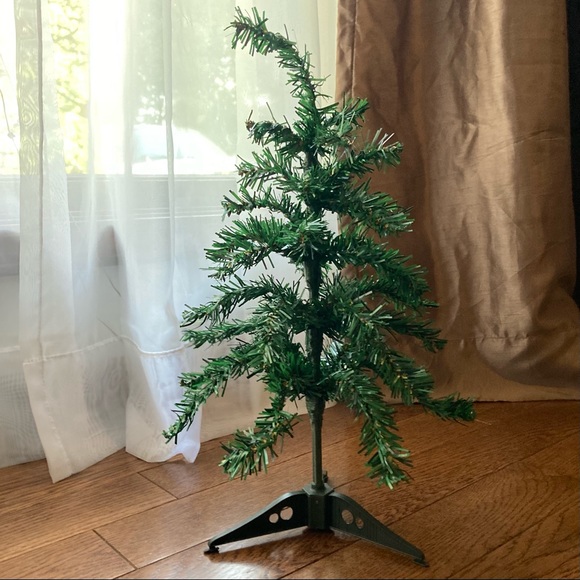NEW Mini Green Christmas Tree and Base Stand Artificial 18 inch Small Tabletop - Picture 3 of 12